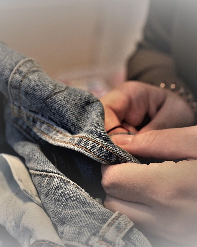 How to Tell If a Garment Is Well Made: 12 Checks You Can Do in the Shop